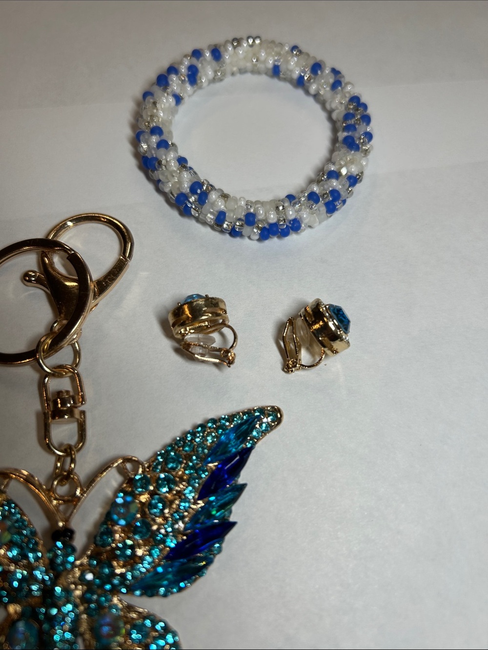 4 Piece Set Blue Crystal Butterfly Keychain with Accessories - Picture 6 of 12